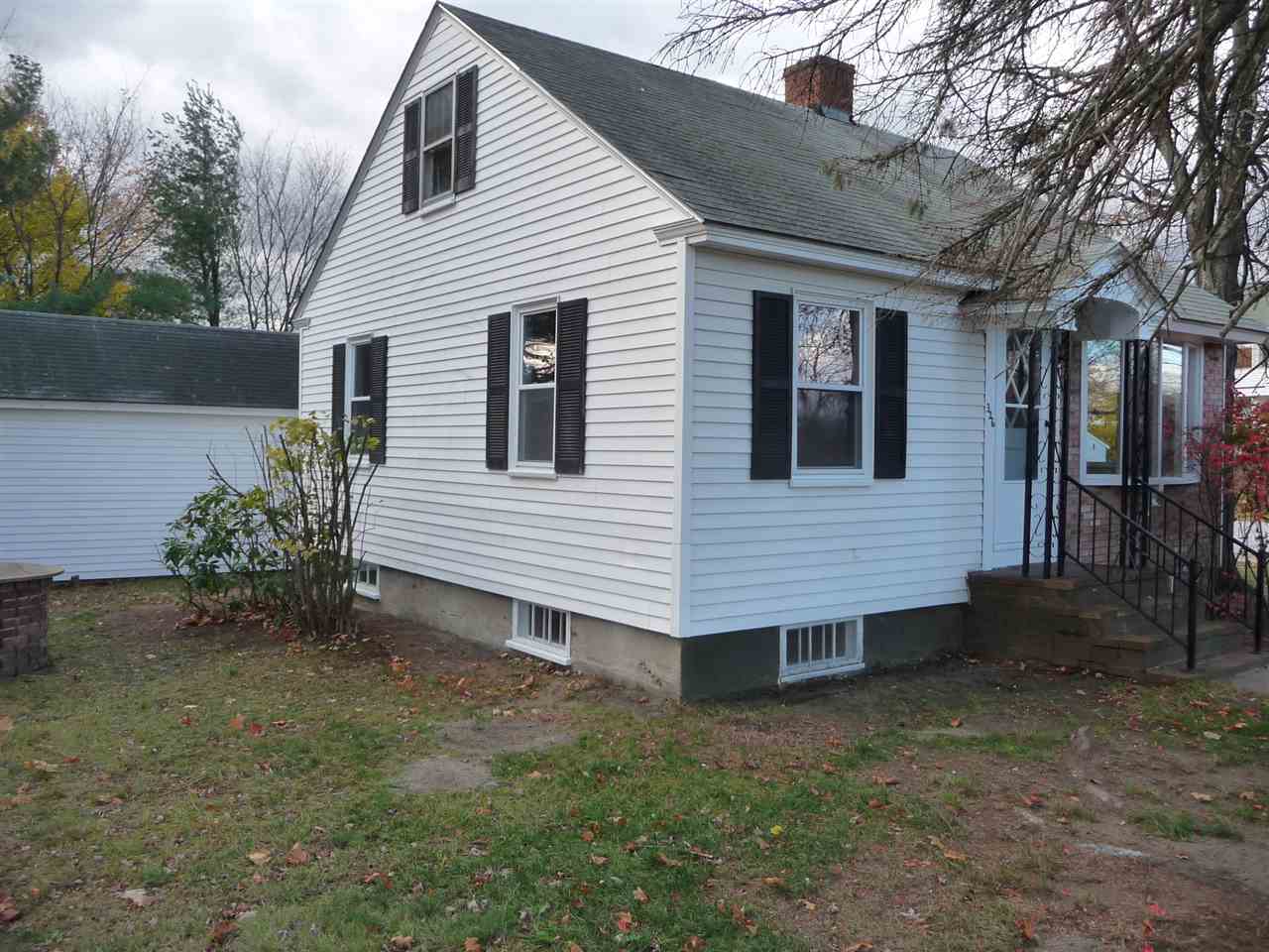 326 Goffstown Road Manchester, NH 03102 - Photo 7 of 26