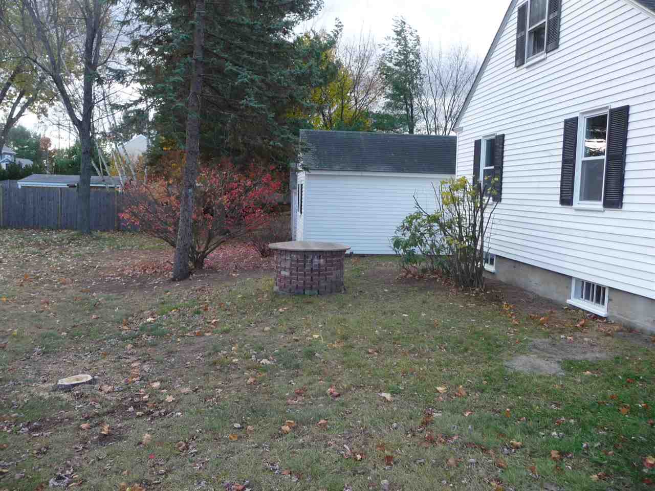 326 Goffstown Road Manchester, NH 03102 - Photo 9 of 26