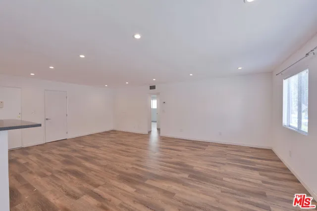 $4,950 | 136 South Palm Drive, Unit 102, Beverly Hills, CA 90212