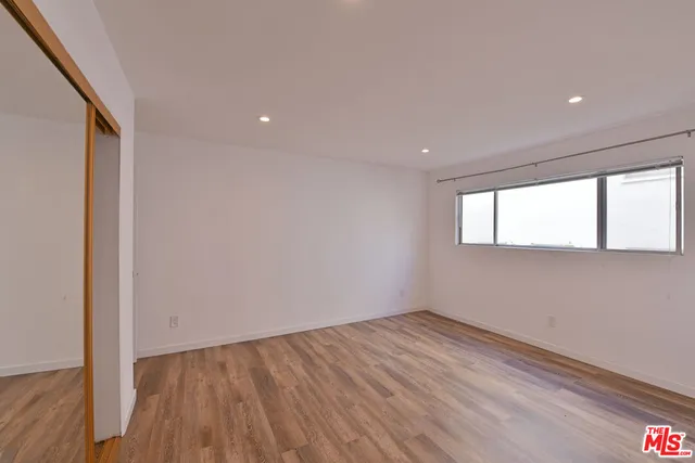 $4,950 | 136 South Palm Drive, Unit 102, Beverly Hills, CA 90212