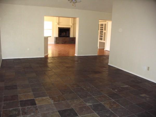 1507 East Utopia Road Phoenix, AZ 85024 - Photo 2 of 5 x
