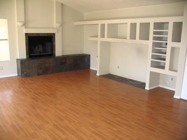 1507 East Utopia Road Phoenix, AZ 85024 - Photo 3 of 5 x