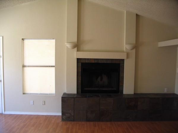 1507 East Utopia Road Phoenix, AZ 85024 - Photo 5 of 5 x