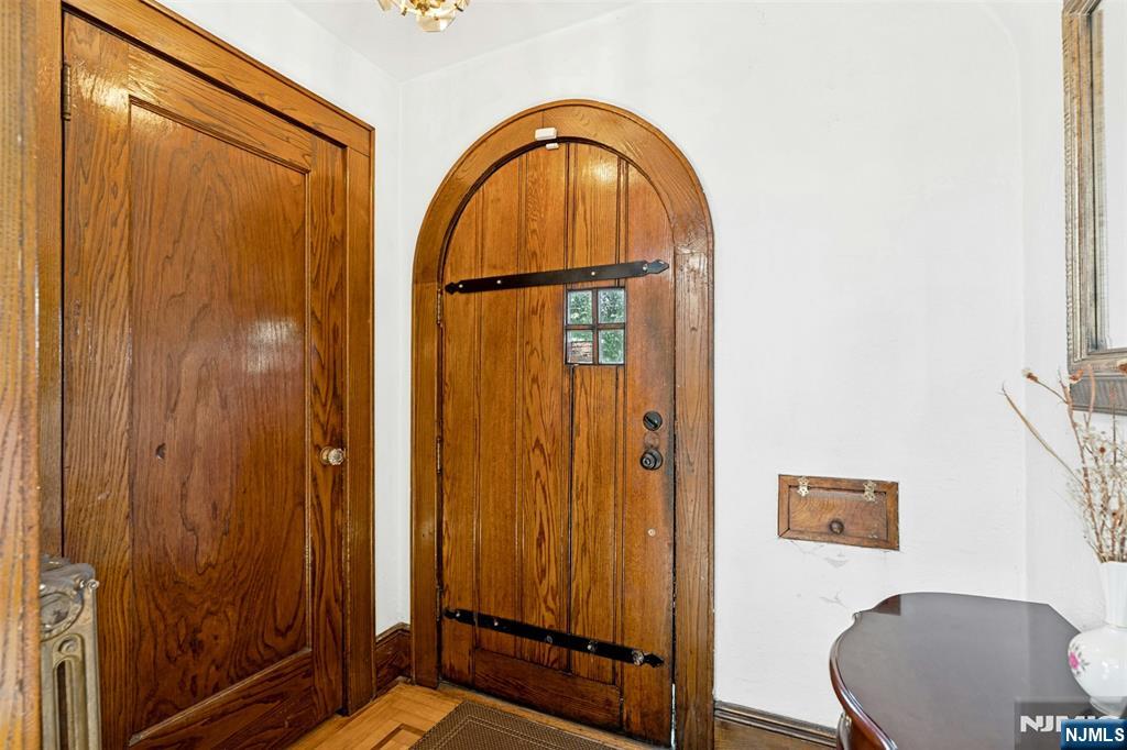30 Brinkerhoff Avenue Teaneck, NJ 07666 - Photo 3 of 33