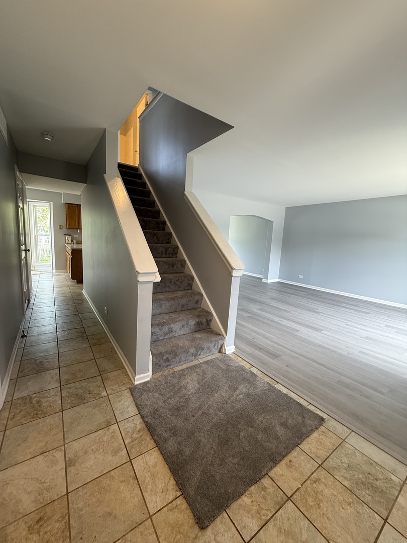216 Ironbark Way Bolingbrook, IL 60440 - Photo 2 of 21