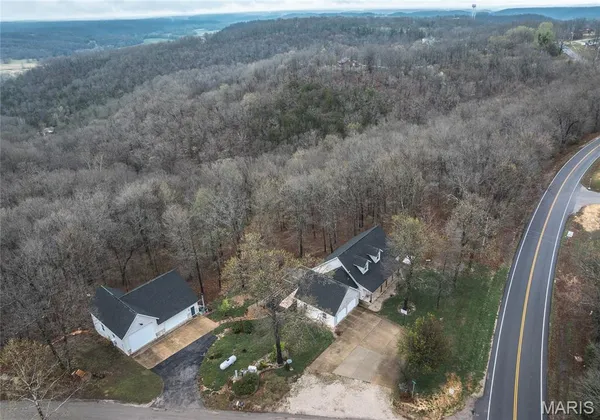 $455,000 | 20601 Laramie Road, St. Robert, MO 65584