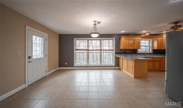 $455,000 | 20601 Laramie Road, St. Robert, MO 65584