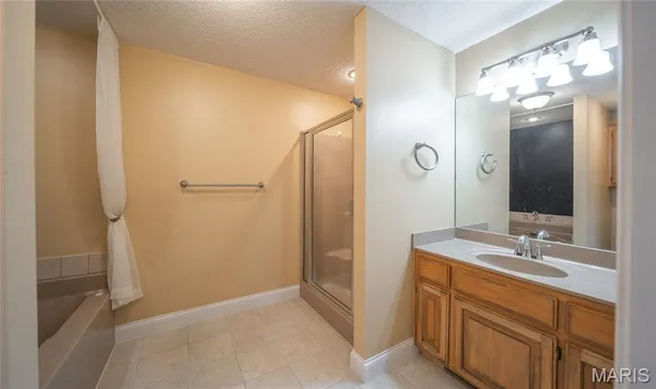 $455,000 | 20601 Laramie Road, St. Robert, MO 65584
