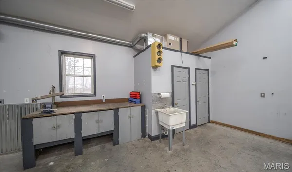 $455,000 | 20601 Laramie Road, St. Robert, MO 65584