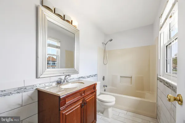 $2,800 | 315 Catalano Lane, Swedesboro, NJ 08085