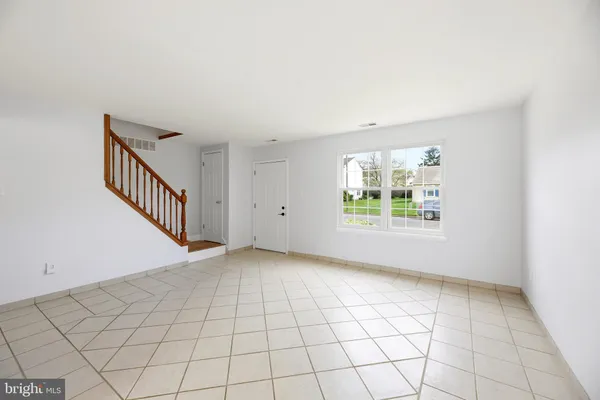 $2,800 | 315 Catalano Lane, Swedesboro, NJ 08085