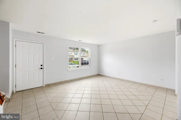 $2,800 | 315 Catalano Lane, Swedesboro, NJ 08085