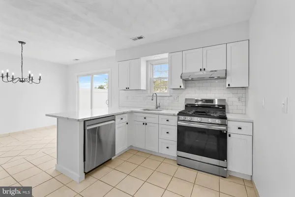 $2,800 | 315 Catalano Lane, Swedesboro, NJ 08085