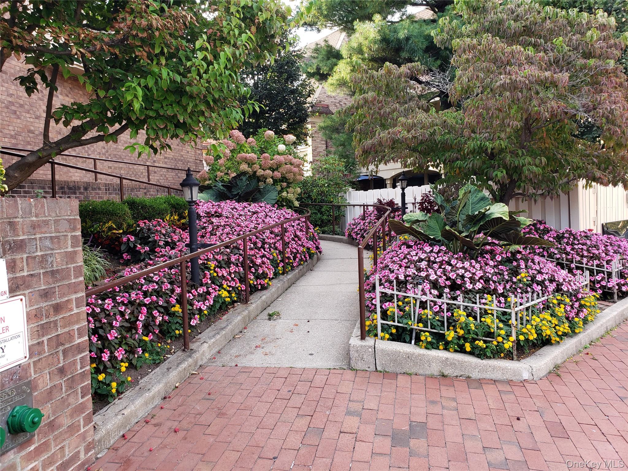 12-30 Estates Lane, Unit 2 Queens, NY 11360 - Photo 6 of 9 View of community