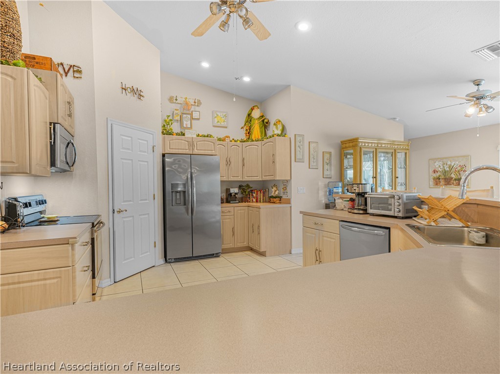 5721 Golden Road Sebring, FL 33875 - Photo 6 of 42