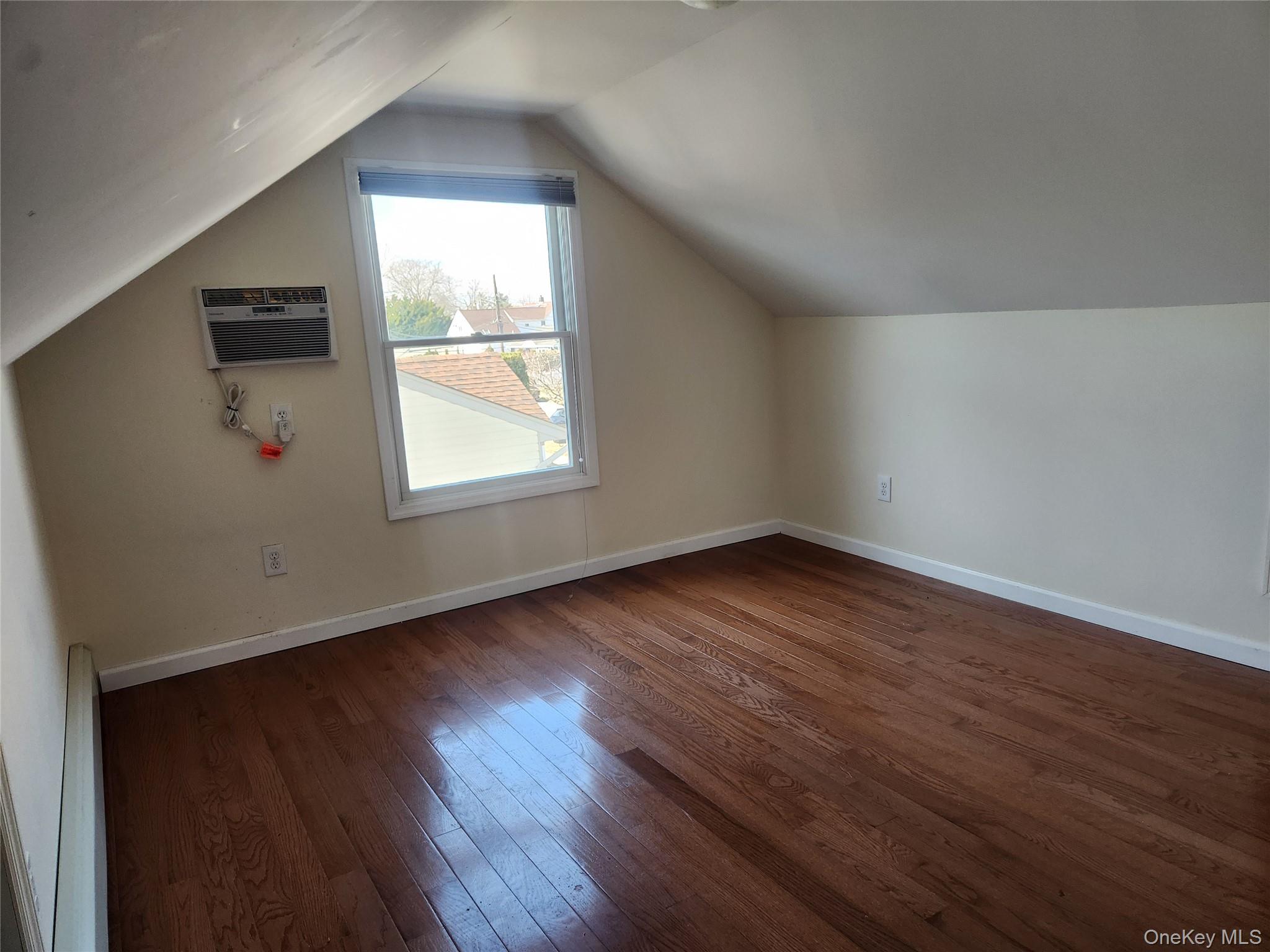 610 Bermuda Road West Babylon, NY 11704 - Photo 13 of 19