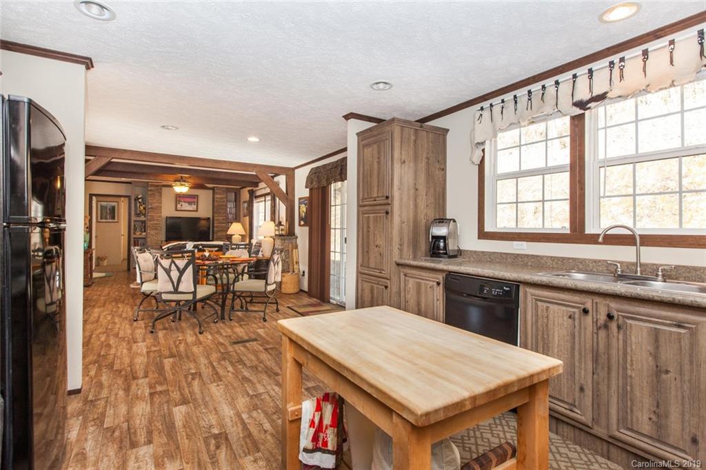 6004 Panther Creek Road Clyde, NC 28721 - Photo 17 of 36 Gallery Image 17