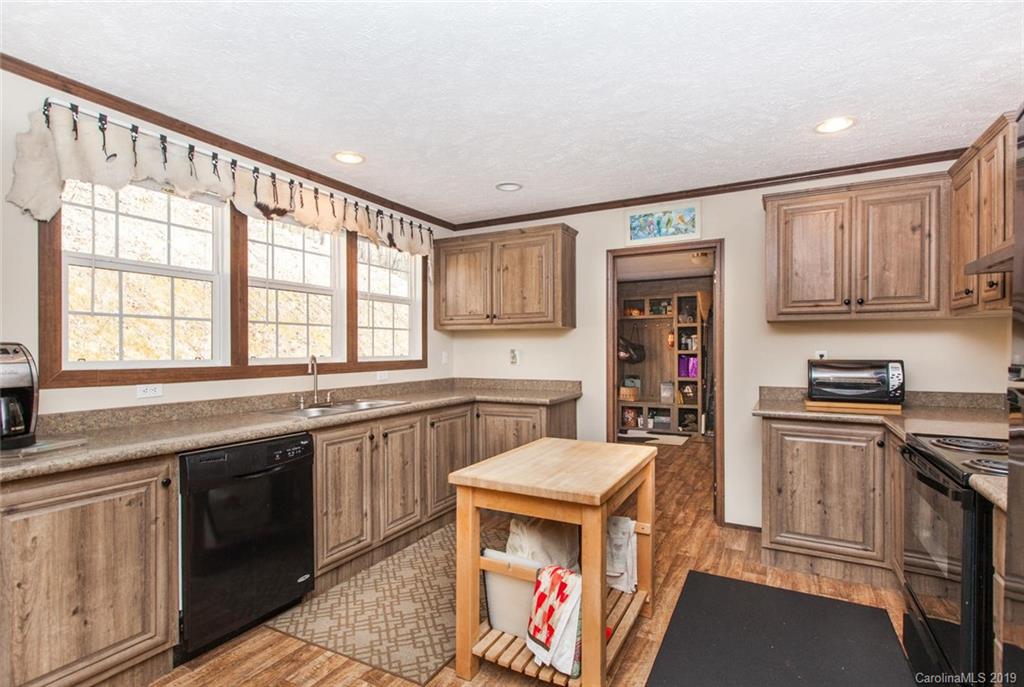 6004 Panther Creek Road Clyde, NC 28721 - Photo 19 of 36 Gallery Image 19