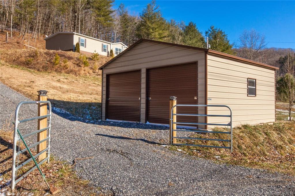 6004 Panther Creek Road Clyde, NC 28721 - Photo 3 of 36 Gallery Image 3