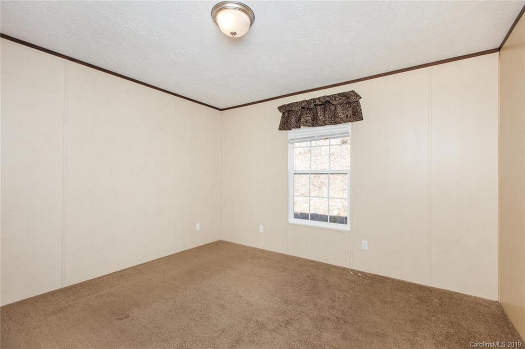 6004 Panther Creek Road Clyde, NC 28721 - Photo 28 of 36 Gallery Image 28