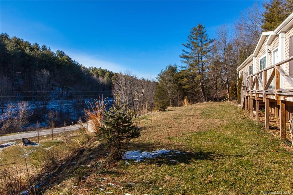 6004 Panther Creek Road Clyde, NC 28721 - Photo 4 of 36 Gallery Image 4