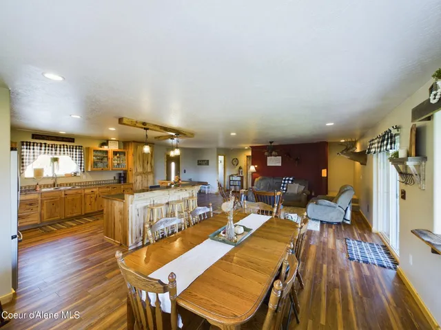 $925,000 | 445 Moose Mountain Lane, Pinehurst, ID 83850