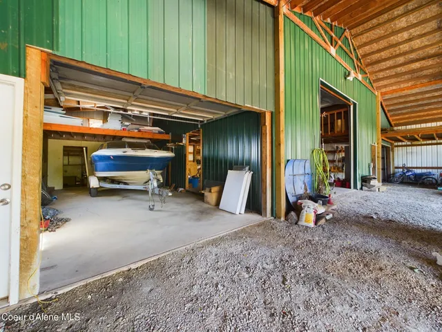 $925,000 | 445 Moose Mountain Lane, Pinehurst, ID 83850