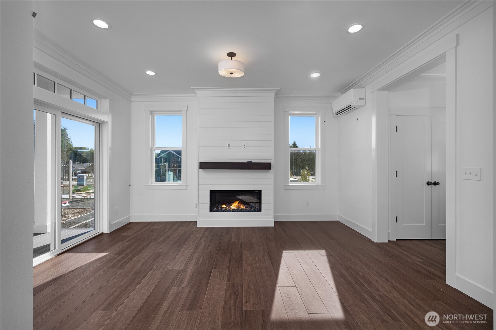 4 Springboard Street Pacific Beach, WA 98571 - Photo 5 of 26