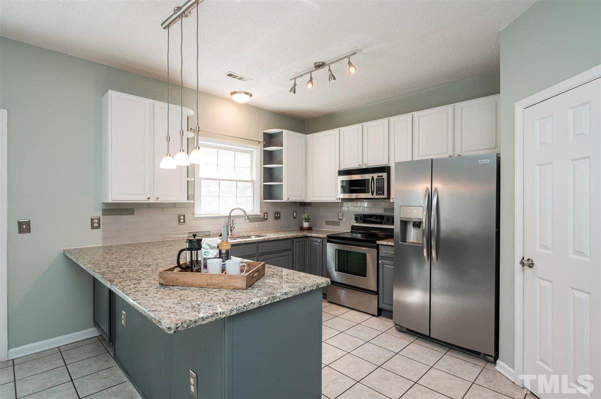 11217 North Radner Way Raleigh, NC 27613 - Photo 8 of 24
