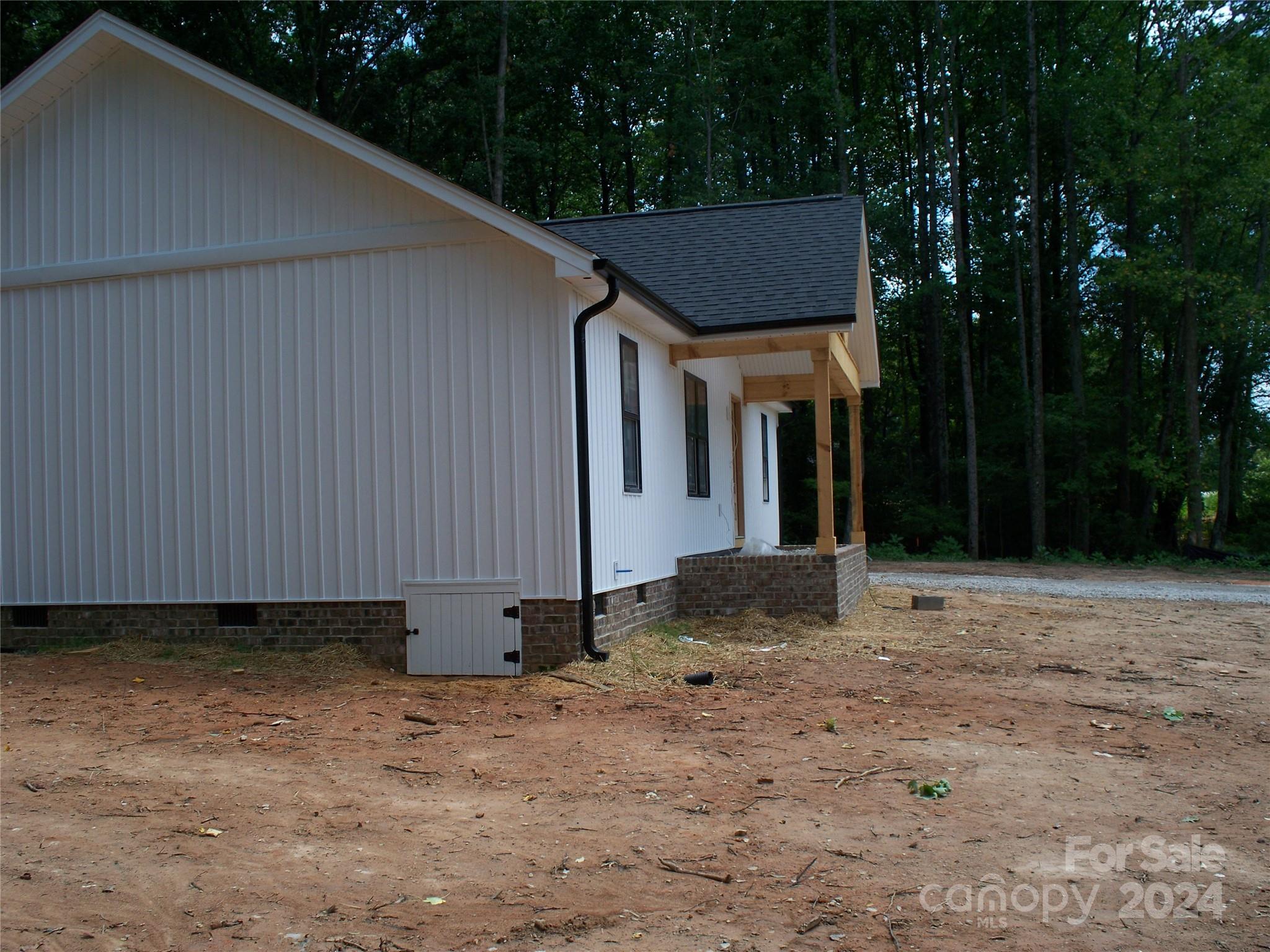5372 Crouse Road, Unit 3 Crouse, NC 28033 - Photo 4 of 23 a backyard of a house