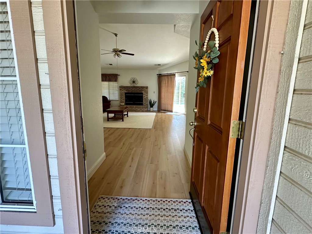 1033 Deerfield Court Merced, CA 95340 - Photo 4 of 30
