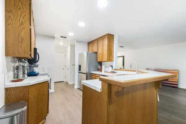 $349,000 | 5640 Verner Oak Court, Unit 2, Sacramento, CA 95841