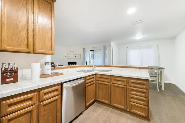 $349,000 | 5640 Verner Oak Court, Unit 2, Sacramento, CA 95841