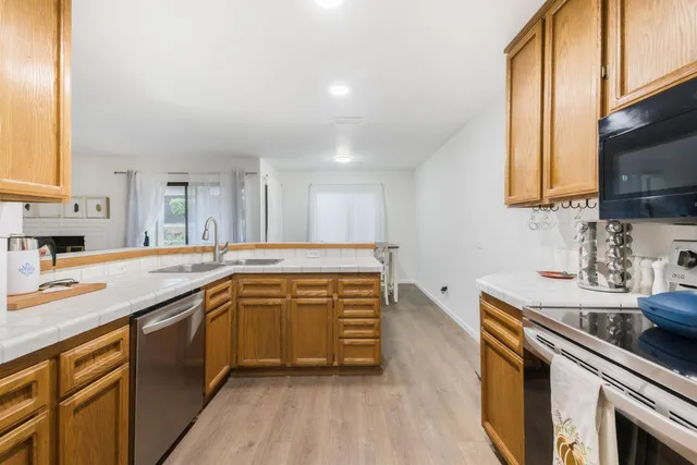 $364,000 | 5640 Verner Oak Court, Unit 2, Sacramento, CA 95841