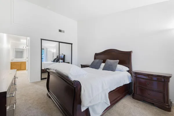 $349,000 | 5640 Verner Oak Court, Unit 2, Sacramento, CA 95841