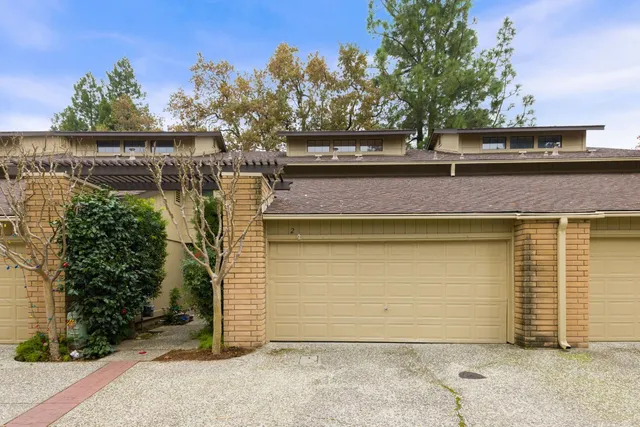 $364,000 | 5640 Verner Oak Court, Unit 2, Sacramento, CA 95841