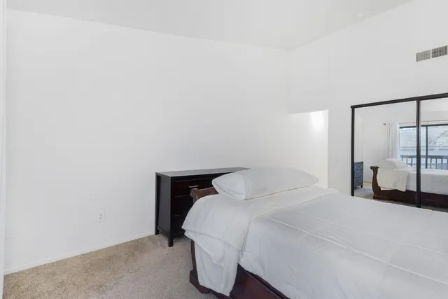 $364,000 | 5640 Verner Oak Court, Unit 2, Sacramento, CA 95841