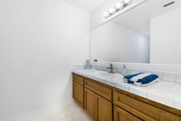 $349,000 | 5640 Verner Oak Court, Unit 2, Sacramento, CA 95841