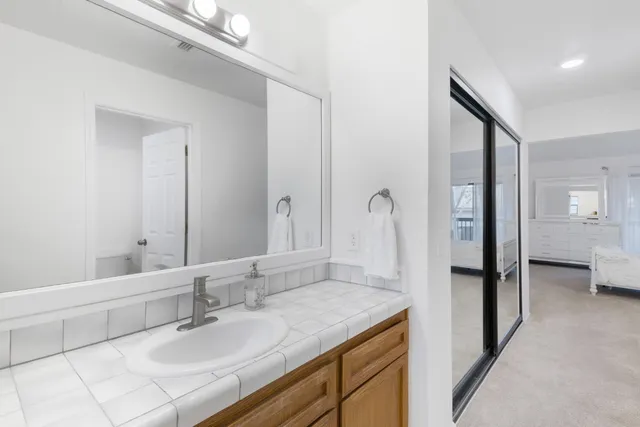 $364,000 | 5640 Verner Oak Court, Unit 2, Sacramento, CA 95841