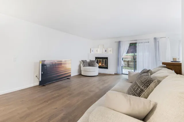 $364,000 | 5640 Verner Oak Court, Unit 2, Sacramento, CA 95841