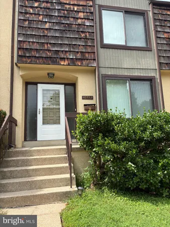 $3,200 | 10712 Muirfield Drive, Potomac, MD 20854