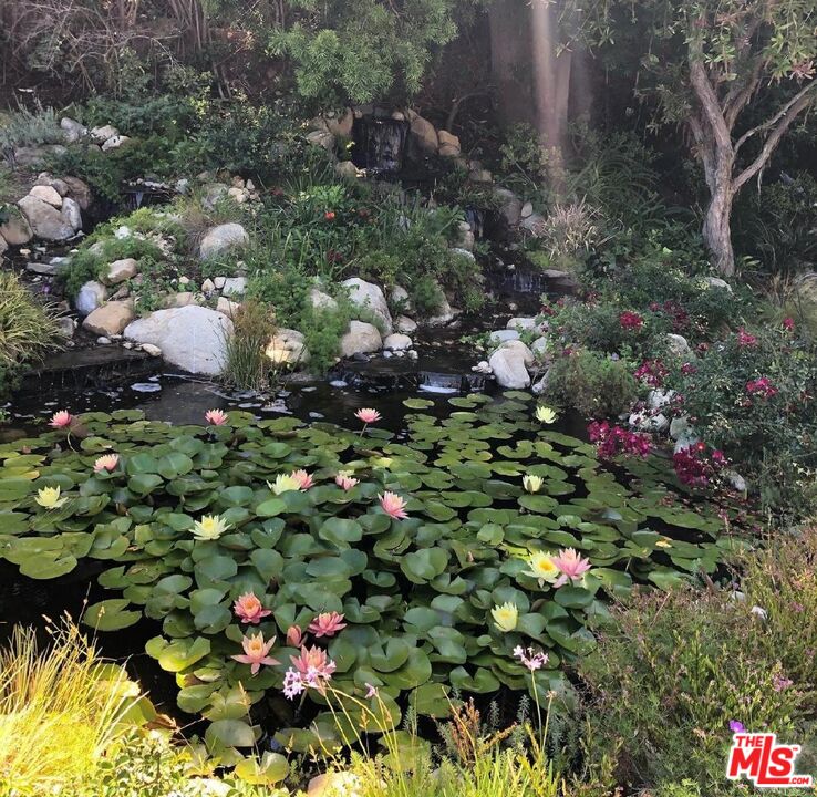 20434 Seaboard Road Malibu, CA 90265 - Photo 35 of 37 Gallery Image 35