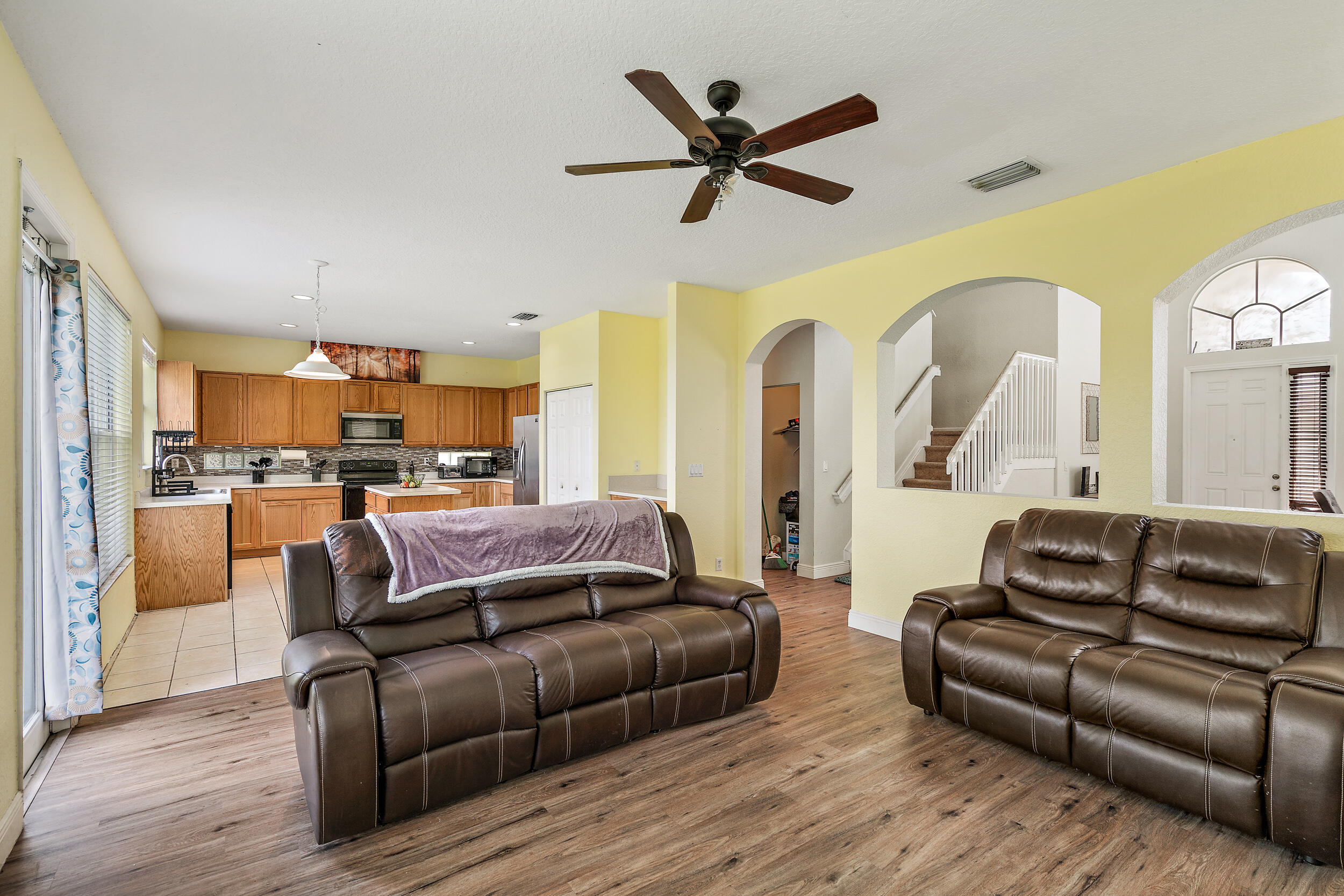 1211 Rose Gate Boulevard Riviera Beach, FL 33404 - Photo 3 of 18 1211 Rosegate Blvd MLS-3