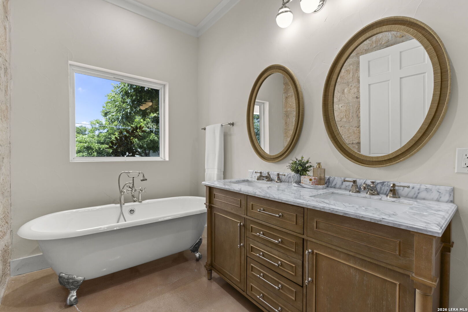 824 High Street Comfort, TX 78013 - Photo 17 of 47