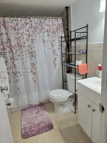 $1,850 | 5755 West 20th Avenue, Unit 206, Hialeah, FL 33012