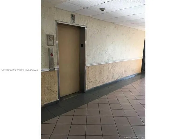 $1,850 | 5755 West 20th Avenue, Unit 206, Hialeah, FL 33012