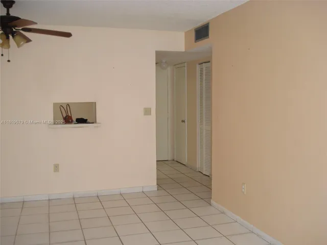 $1,850 | 5755 West 20th Avenue, Unit 206, Hialeah, FL 33012