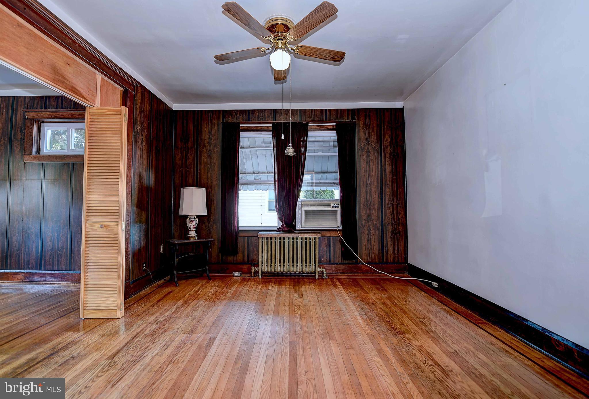 700 Old Home Road Baltimore, MD 21206 - Photo 14 of 30 Family Room
