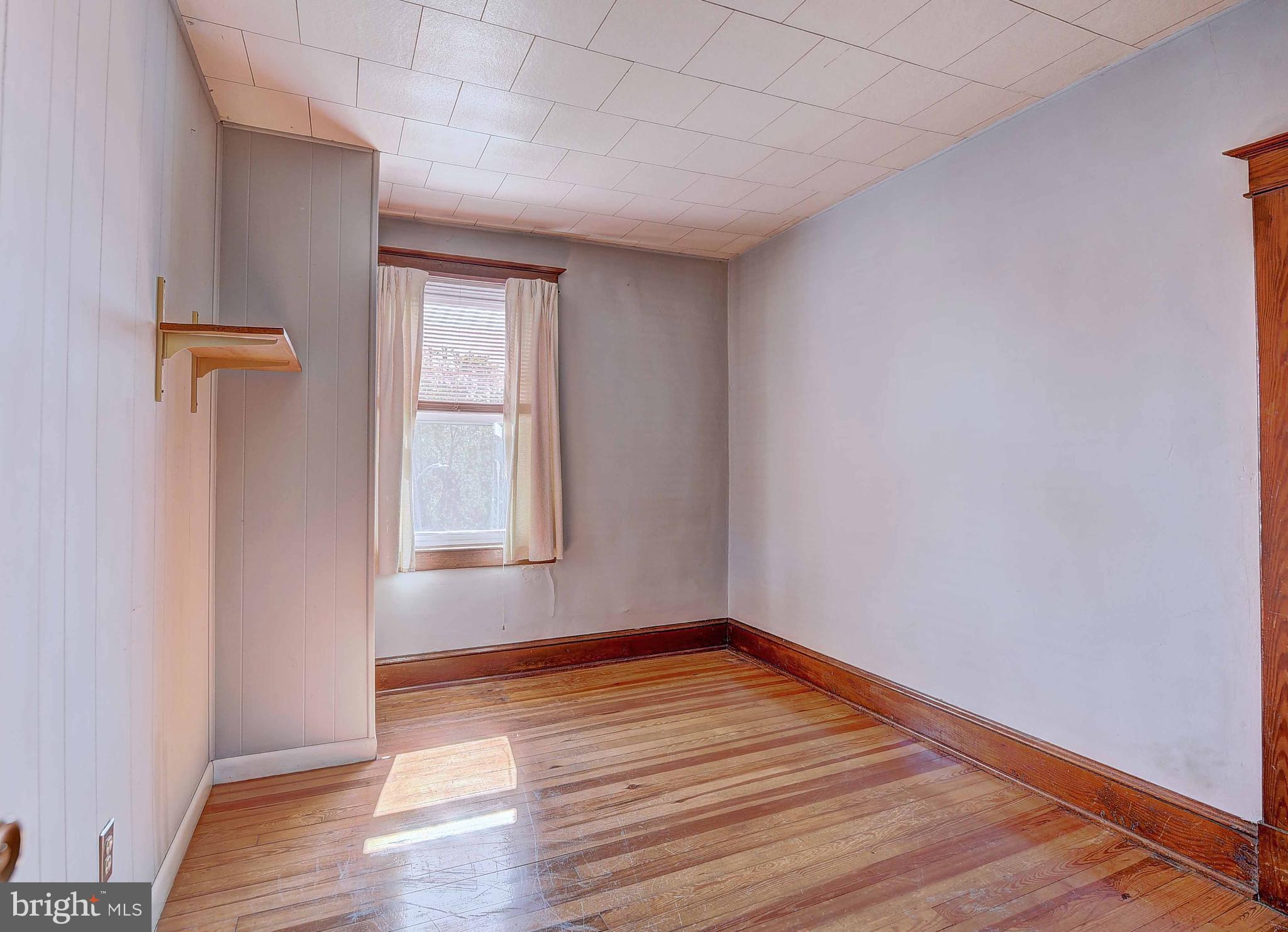 700 Old Home Road Baltimore, MD 21206 - Photo 22 of 30 Bedroom