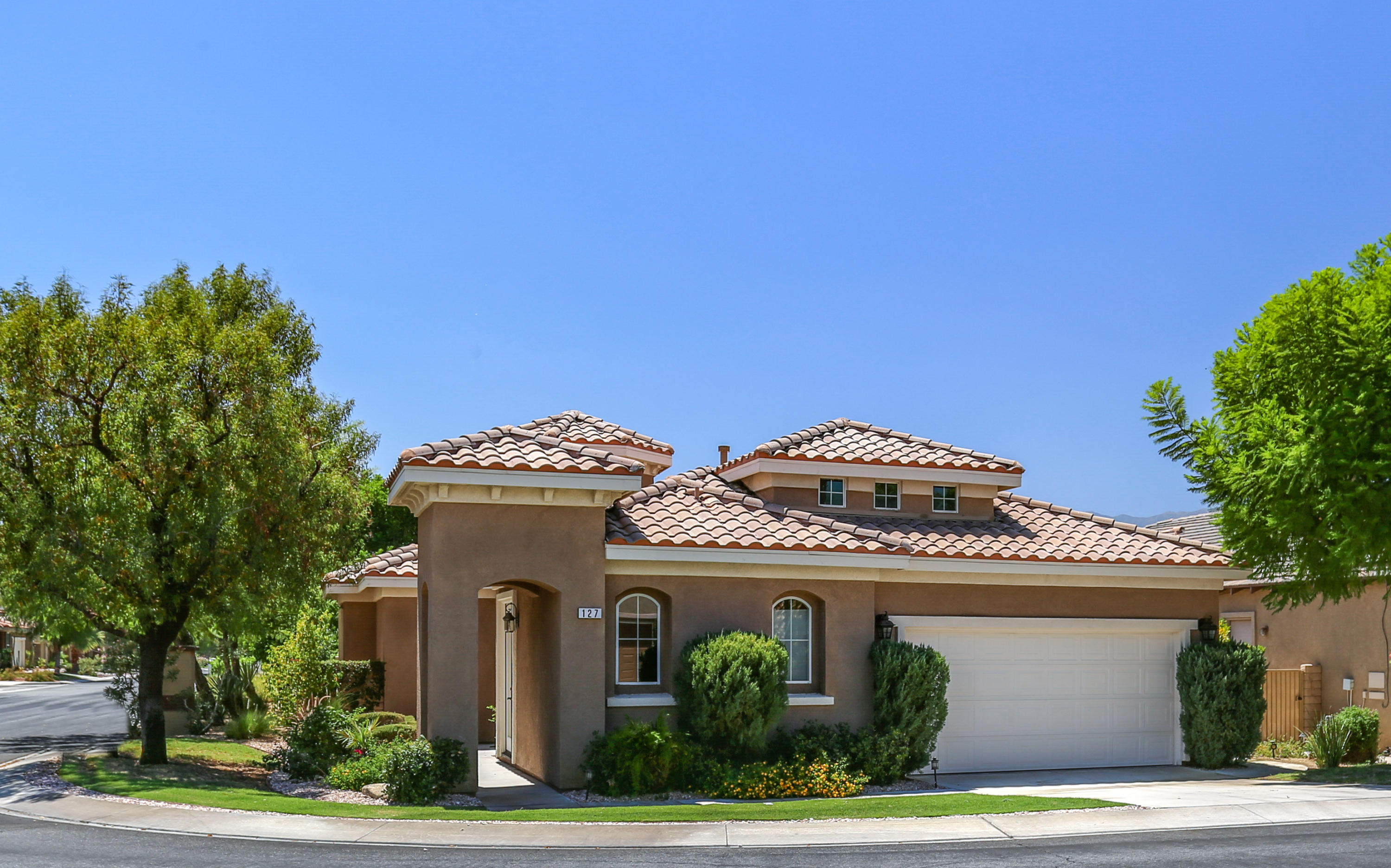 127 Shoreline Drive Rancho Mirage, CA 92270 - Photo 13 of 41 02